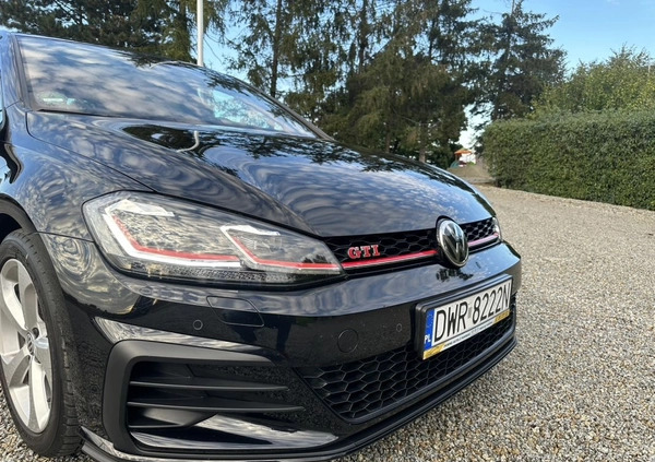 Volkswagen Golf cena 88800 przebieg: 92000, rok produkcji 2019 z Sobótka małe 562
